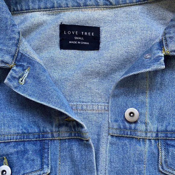 Love tree jean jacket distressed🎁24 hour price drop!! - Picture 4 of 4